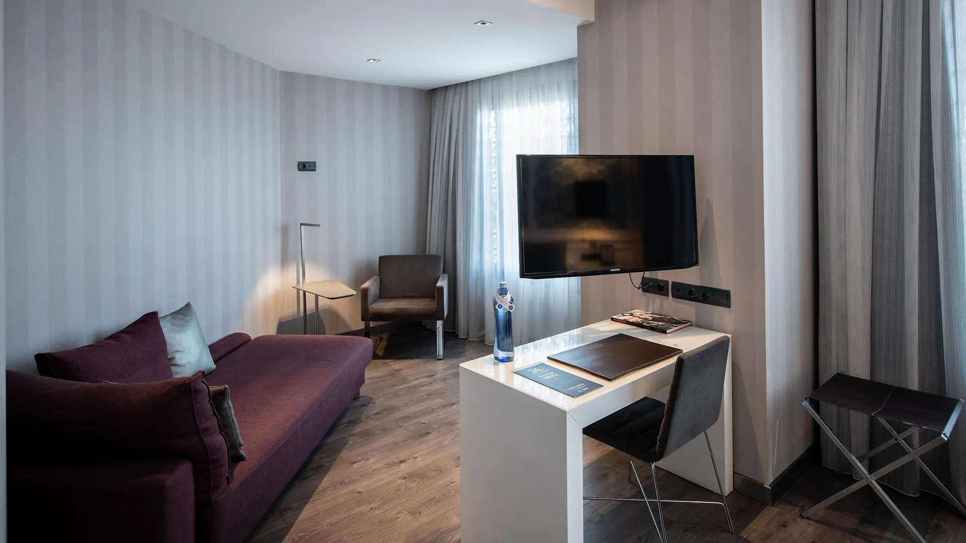 Catalonia Barcelona Plaza Hotel