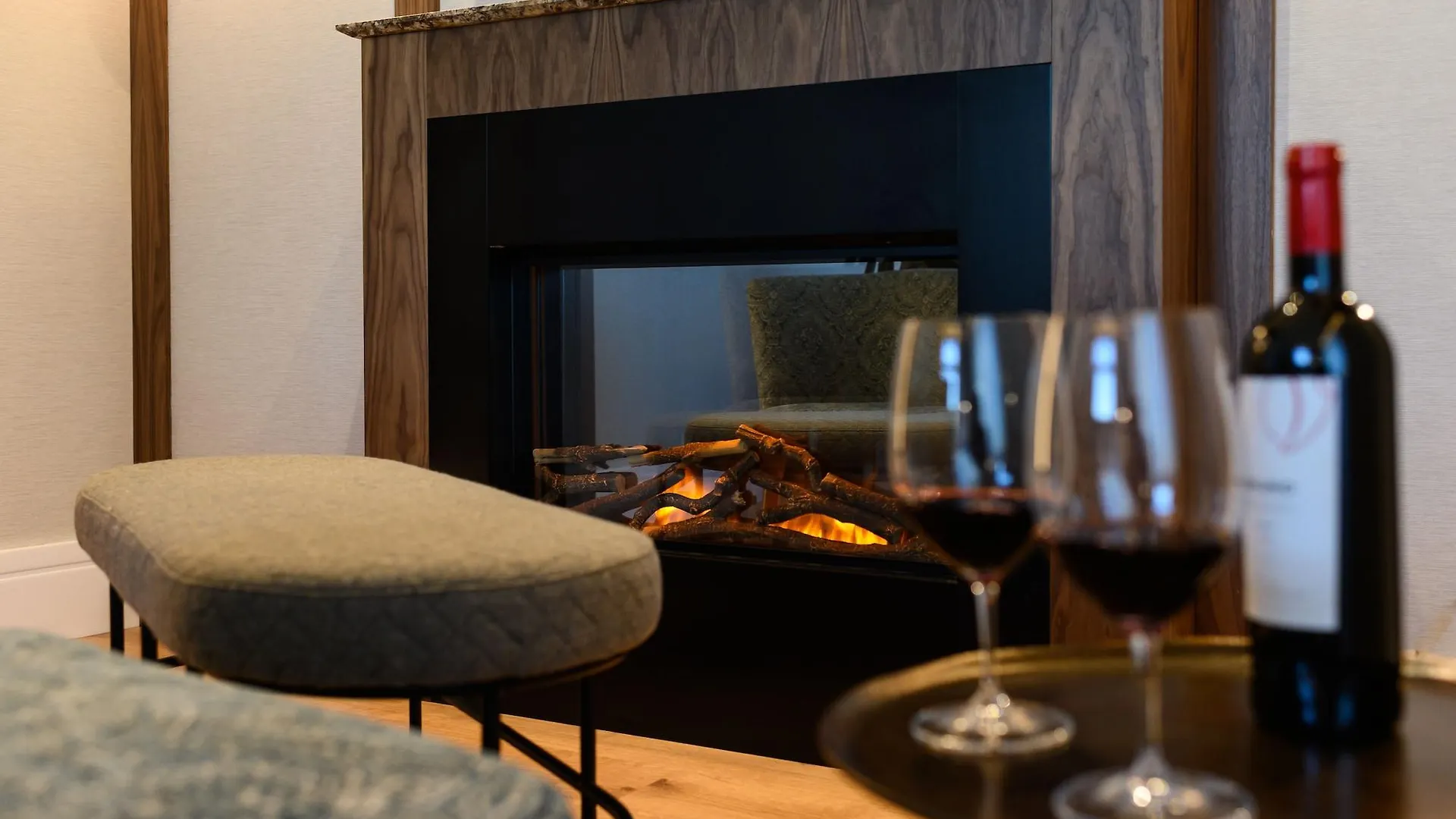 Catalonia Barcelona Plaza Hotel 4*,