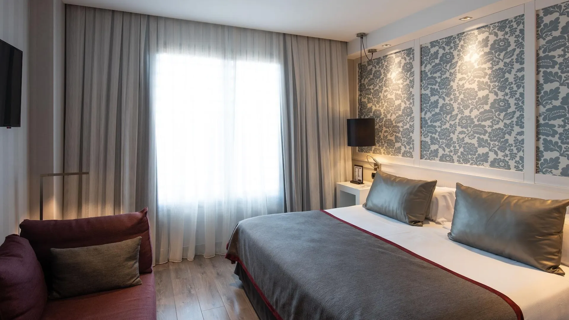 Catalonia Barcelona Plaza Hotel