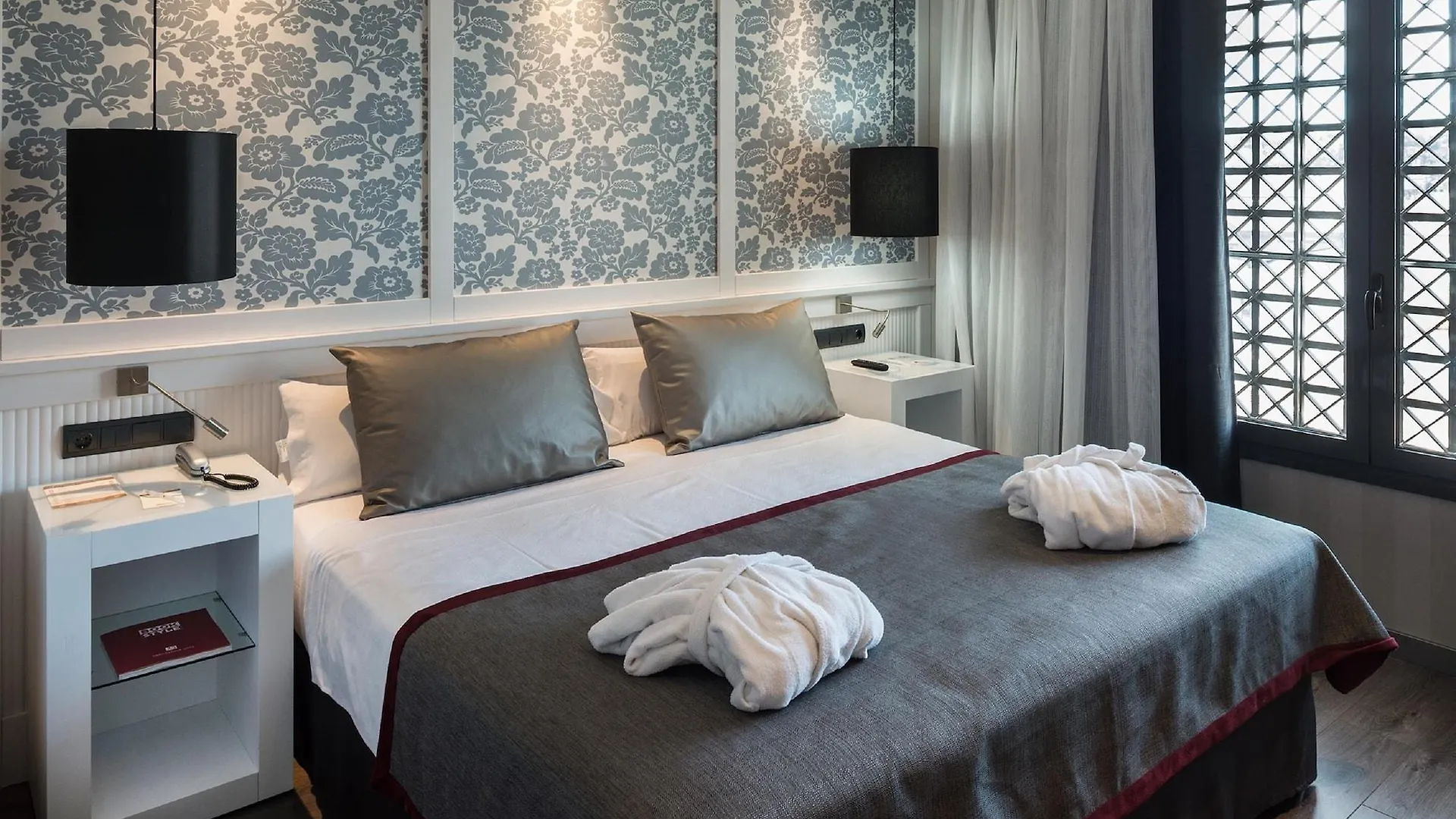 Catalonia Barcelona Plaza Hotel
