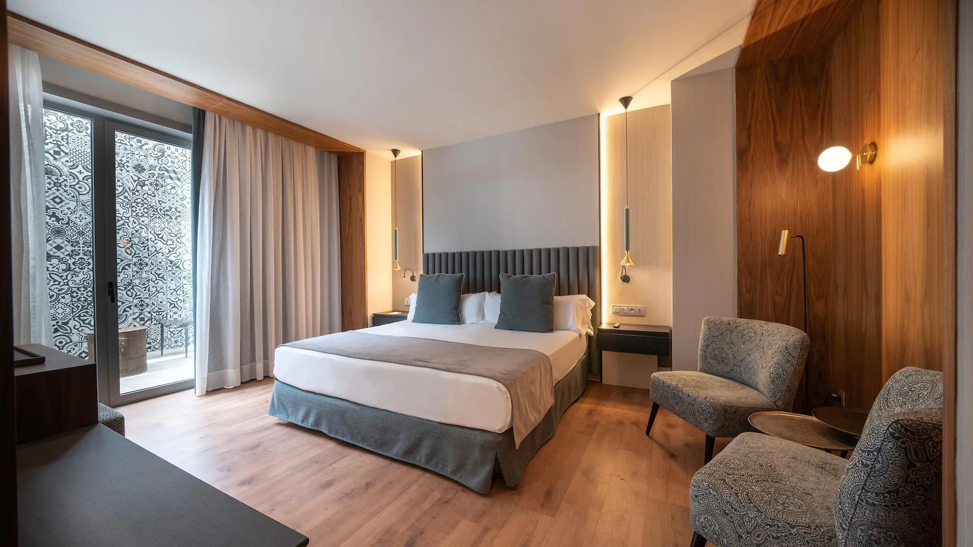 Catalonia Barcelona Plaza Hotel