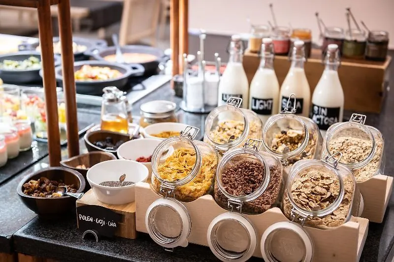 Catalonia Barcelona Plaza Hotel 4*,